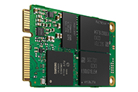 SSD 860 EVO 1TB mSATA 本体斜め2