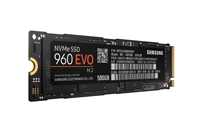 960 EVO M.2 本体斜め2 500GB